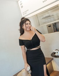 【Stark Minimalism 2.0】 High Waisted Slit Maxi Skirt