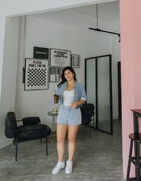 Distressed Hem Denim Jeans Shorts