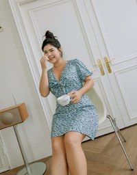 Ditsy Floral Tie Ribbon Mini Dress