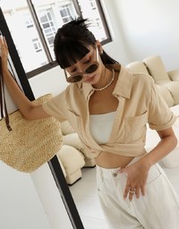 Front Twist Open Collar Crop Top