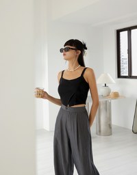 Front Detailed Slit Tank Top (With Padding)