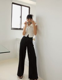Edgy Chic Pleated Sleeveless Blouse Shirt