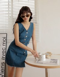 Edgy Buttoned Denim Jeans Twill Vest