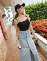 Thin Strap Dimensional Line Camisole (with padding)