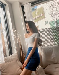 【Den!m LITE】Perfect Waistline Denim SKIRT Airy Lightweigth Fabric Extra High Waisted Slim Fit Jeans Skirt DNA