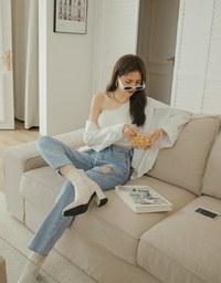 Stylish Cut Straight Leg Denim Jeans Pants