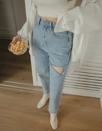 Stylish Cut Straight Leg Denim Jeans Pants