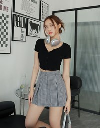 Dainty Check Pleated Skorts