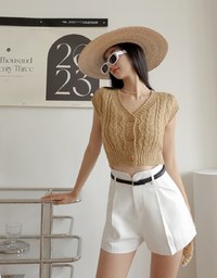 Arc Pleated Shorts (With Belt)