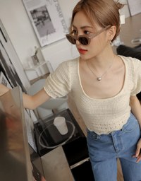 Tie Back Hole Knit Top