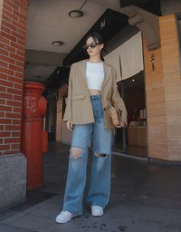 【Elecher's Design】BOSS MOM Distressed Denim Jeans