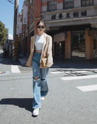 【Elecher's Design】BOSS MOM Distressed Denim Jeans