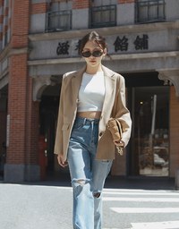 【Elecher's Design】BOSS MOM Distressed Denim Jeans