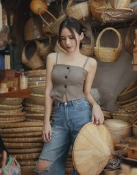 【Elecher's Design】BOSS MOM Distressed Denim Jeans
