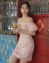 【Elecher's Design】Qipao DRESS 2WAY Embossed Off Shoulder Puff Sleeves Short Cheongsam Dress (with padding)