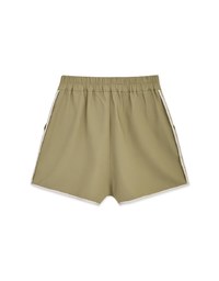Minimalistic Two-Tone Short