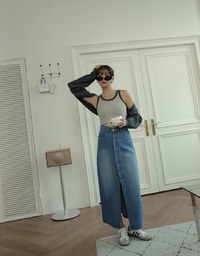 Two Piece Contrast Knit Cardigan Set
