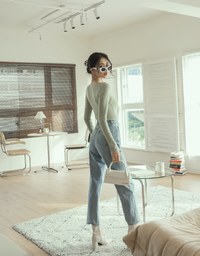 V Neck Twisted Cashmere Knit Top
