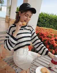 Two Tone Cropped Knit Top