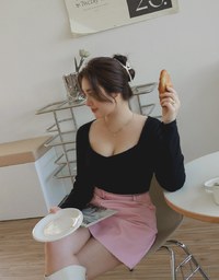 Comfortable Heart-shaped Collar Knit Top