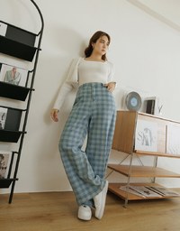 Solid Color U-neck Knit Top