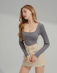 Solid Color U-neck Knit Top