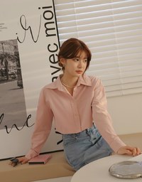 Versatile Cropped Shirt