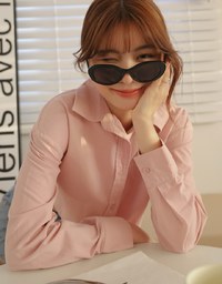 Versatile Cropped Shirt