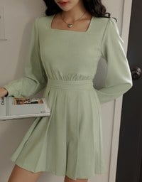 Sweet Square Neck Pleated Mini Dress