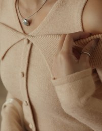 Soft Lapel Notched Knit Top