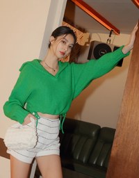 Crew Neck Puff Sleeve Knit Top