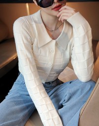 Detailed Plaid Collar Knit Top