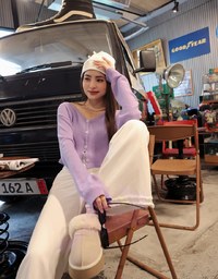 V Neck Knit Button-up Top