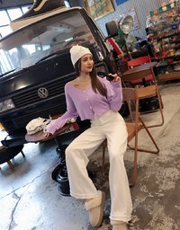 V Neck Knit Button-up Top