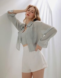Wrinkled Sheer Double-Pocket Collar Blouse