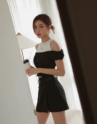 Patchwork Cut Off Shoulder Bubble Sleeve Top