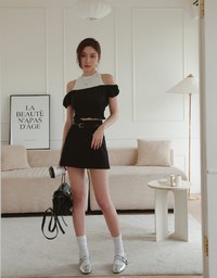 Patchwork Cut Off Shoulder Bubble Sleeve Top