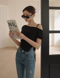 Cut Out Shoulder Ruched Ruffle Knit Top