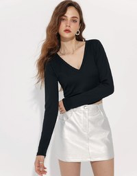 Minimalist V Neck Ruched Long Sleeve Top