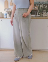 Jeans Denim Wide Leg Pants with Raw Hem and Patch Pockets