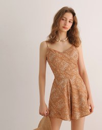 Ocean Inspired Paisley Print Spaghetti Strap Cami Padded Jumpsuit