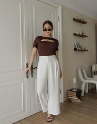 Front Cut Out Detail Fitted Knit Padded Top