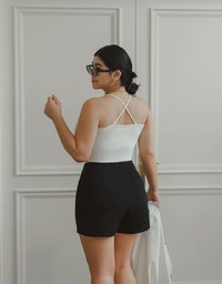 AIRY HOURGLASS Cooling High Waist Sculpted Shorts with Back Pockets