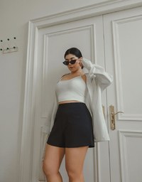 AIRY HOURGLASS Cooling High Waist Sculpted Shorts with Back Pockets