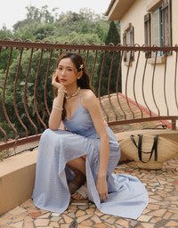 【GUT GUT Design】 Deep V Backless Strappy Striped Padded Maxi Dress