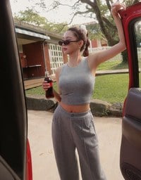 AIRY HOURGLASS Round Neck Textured Ribbed Crop Padded Tank Top