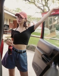 High Waist Washed Jeans Denim Shorts with Pocket Details
