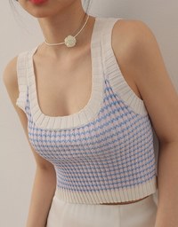 Contrast Trim Houndstooth Patterned Knit Tank Top