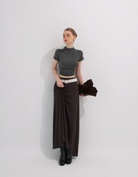 Side Ruched Mock Neck Fitted Crop Top