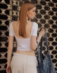 Basic Low Back Padded Crop Short Sleeve Top